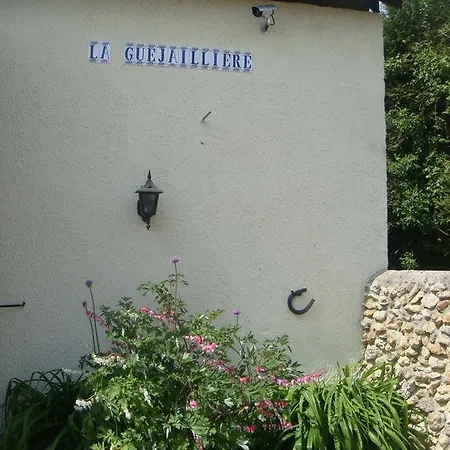 Chambres La Guejailliere Bed & Breakfast Beaumont-Pied-de-Boeuf (Sarthe)